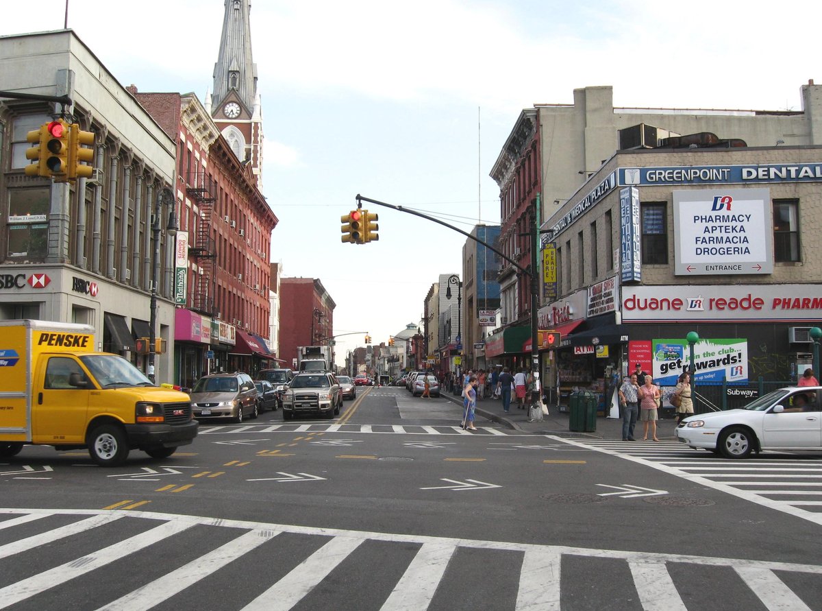 Greenpoint, NY - Manhattan Avenue (Brooklyn) - Wikipedia